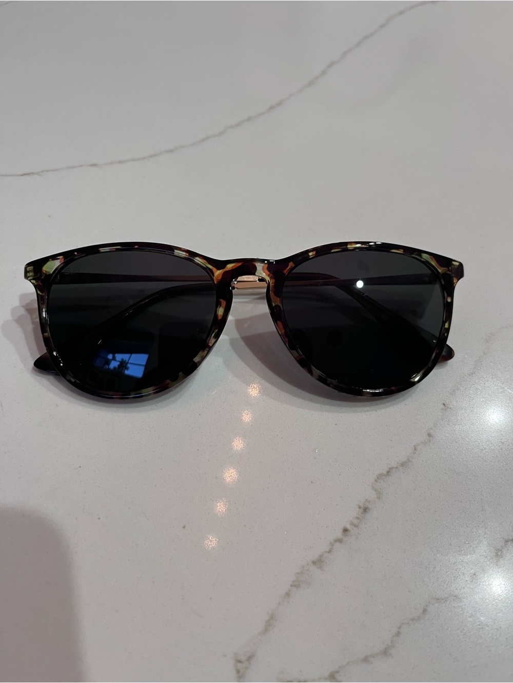 Shady Rays women’s Tortoiseshell Sunglasses - Brown/Black Lenses